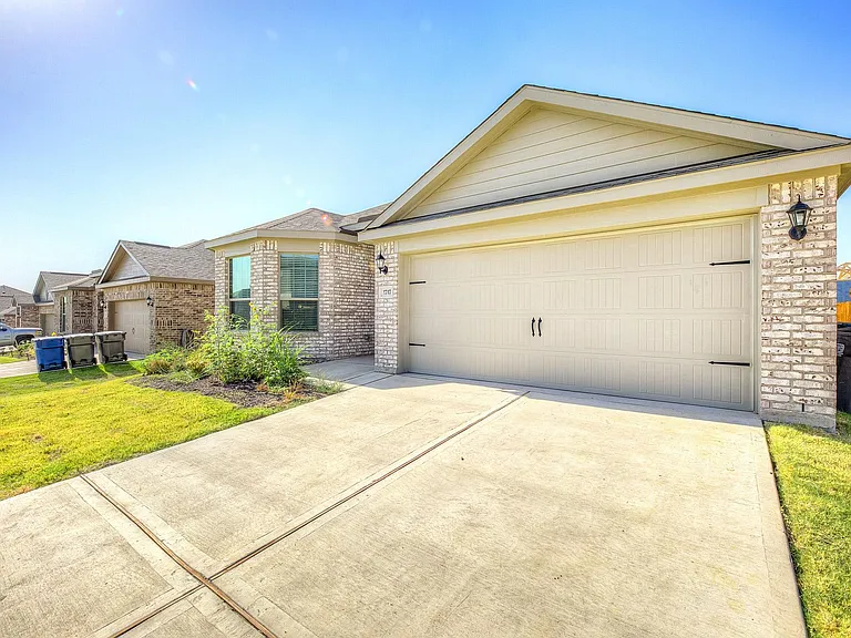 1717 Cotton Blossom Ln — Photo 24