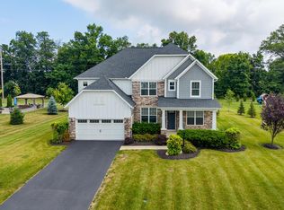 6543 Brookview Manor Dr, Galena, OH 43021