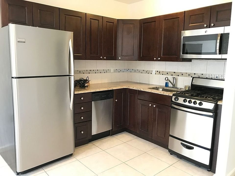 1st image of 3047 38th St APT 5