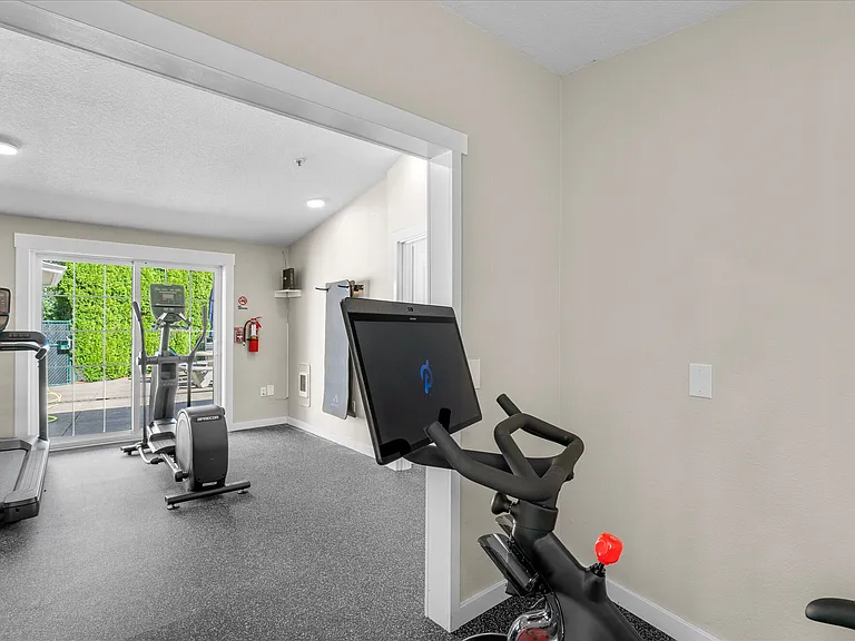 Chinook Way Apartments — Photo 74