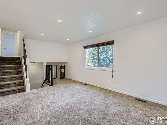 4th image of 2412 Sunset Dr