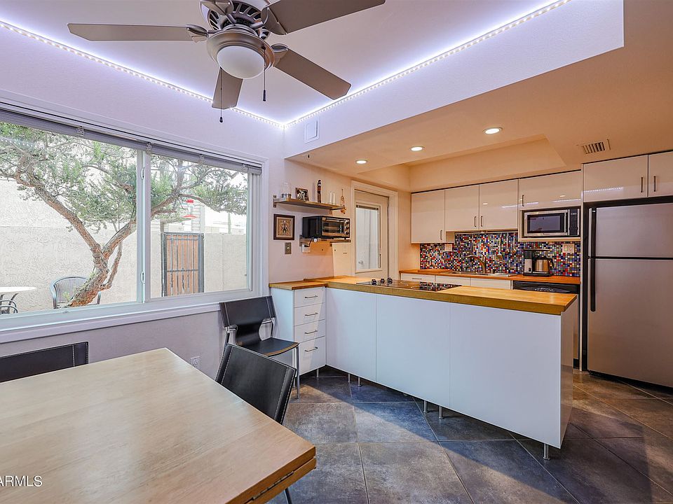 1st image of 31 W Pasadena Ave Unit 8