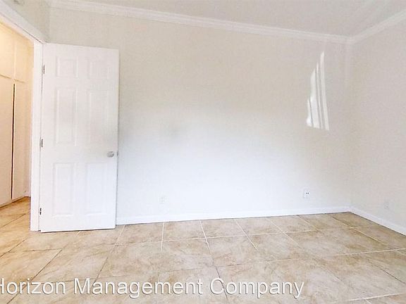 4th image of 133 W Vermont Ave Unit A