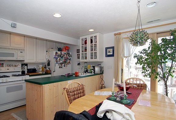 3rd image of 109 N Barton St