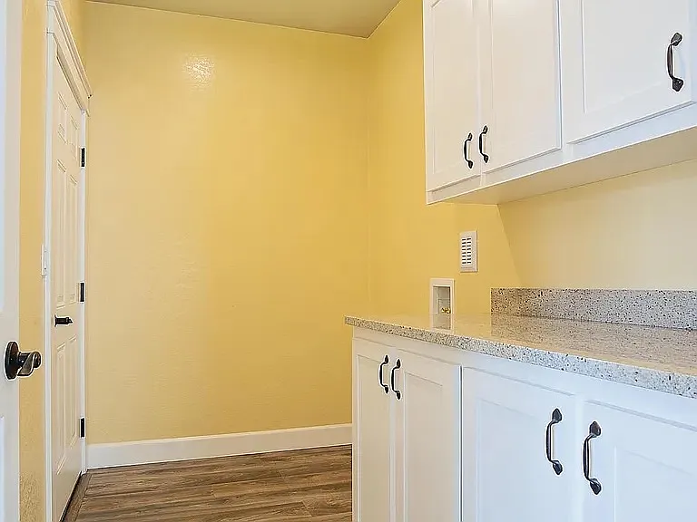 656 Nobility Dr — Photo 13