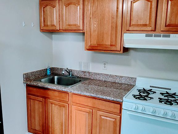 2nd image of 525 Stockton St #201