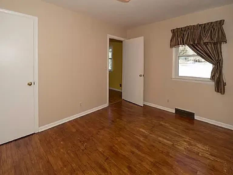 8120 Burdette St — Photo 19