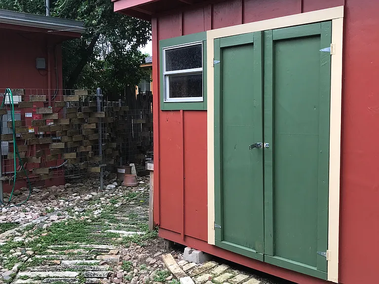 150 sq ft of space in back yard storage shed available for tenant's use
