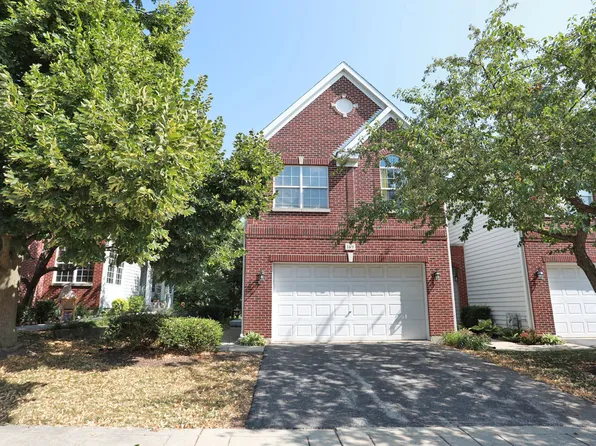 149 Fulbright Ln, Schaumburg, IL 60194