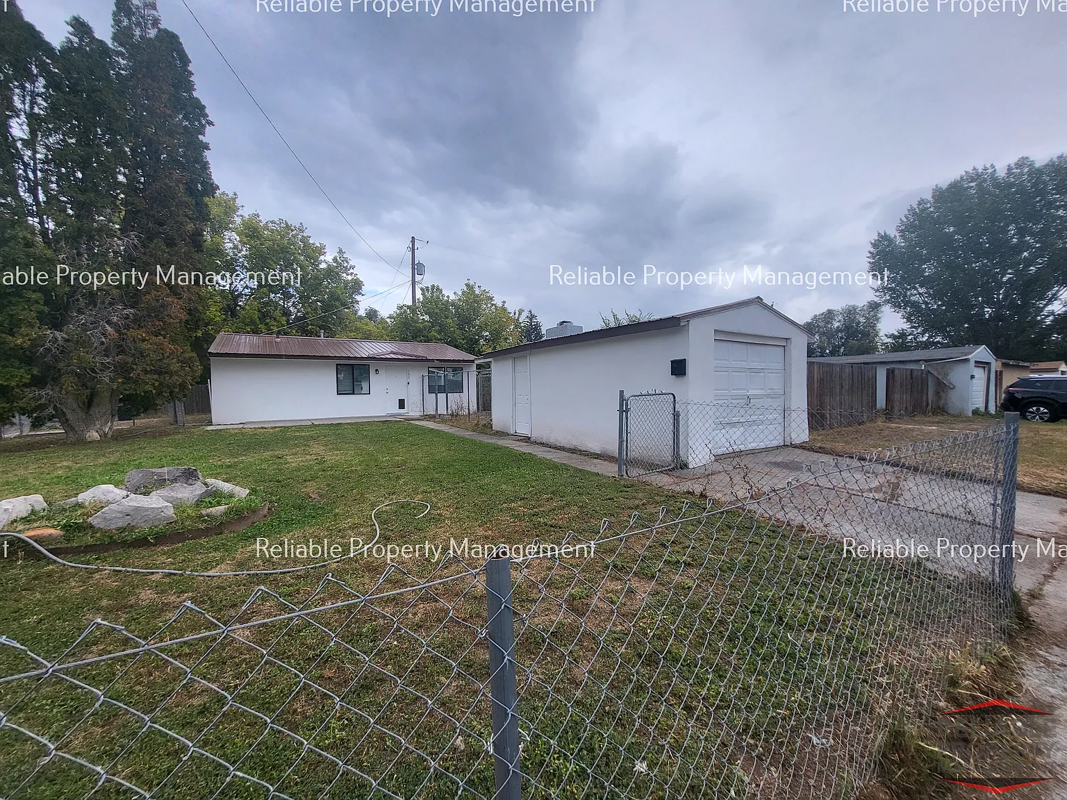 2 bed, 832 sqft, $1,020 — Photo 2
