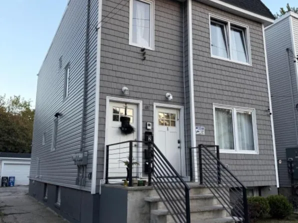 492 S 20th St #1, Newark, NJ 07103