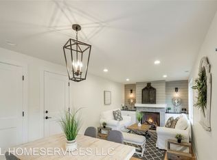 17250 NE 18th Pl, Bellevue, WA