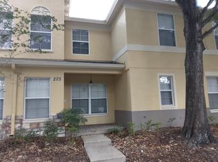 225 Draw Bridge Ln, Valrico, FL 33594