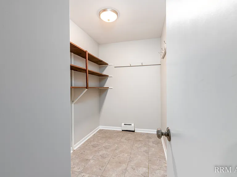 156 E Cook Ave #9 — Photo 6