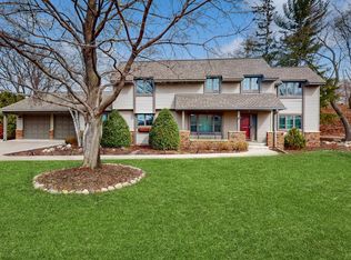 235 W Kraft Rd, West Saint Paul, MN 55118