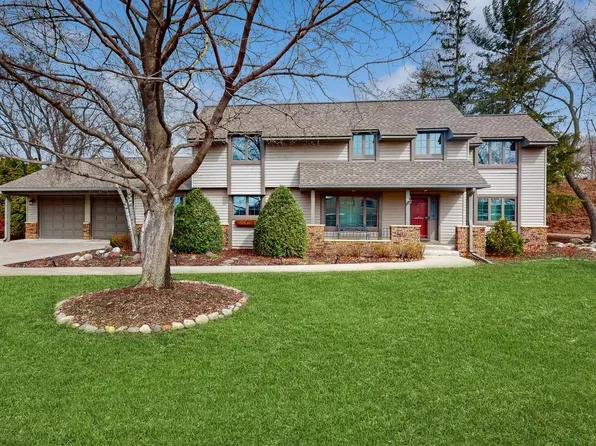 235 W Kraft Rd, West Saint Paul, MN 55118