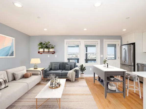 214 E Eagle St #8, Boston, MA 02128