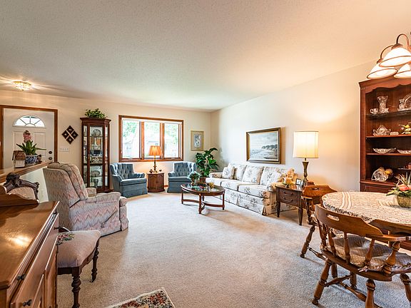 4th image of 3304 Rosehill Pl