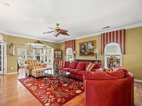 4th image of 5015 Kings Common Way