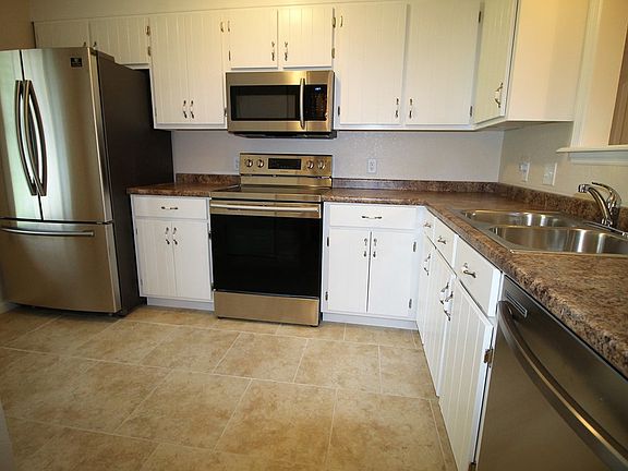 3rd image of 903 Wilson Ave