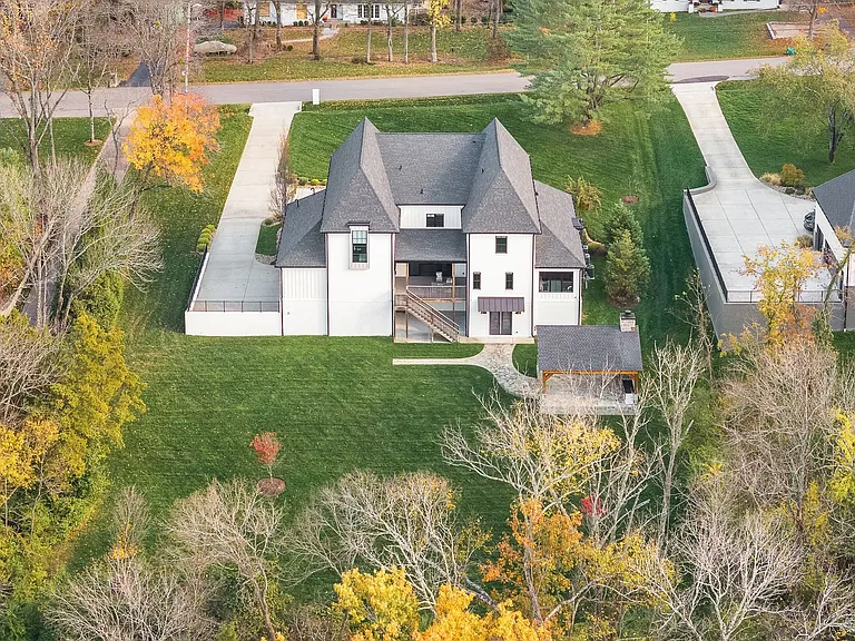 4613 Villa Green Dr — Photo 48