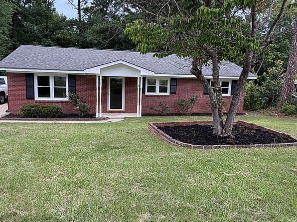 922 Linda Ln