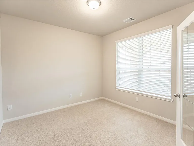 3530 Lake Bella Megan Dr — Photo 5
