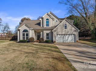 123 Southhaven Dr, Mooresville, NC 28117