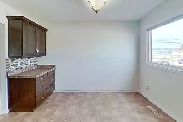114 Hardisty Ave #12 — Photo 3
