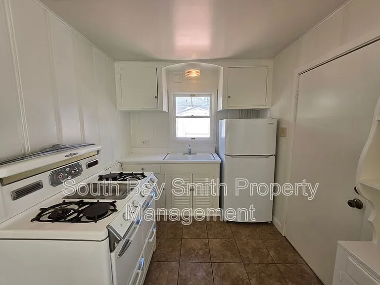 57 7th Ct — Photo 14