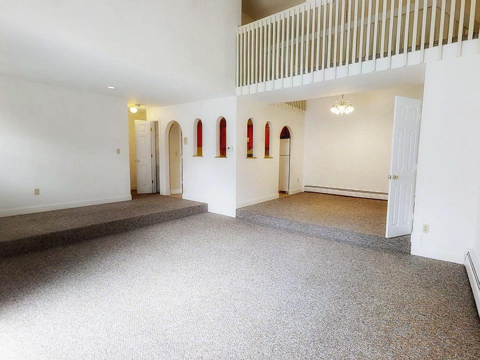 1st image of 40 Austin Ave APT 305
