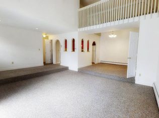 40 Austin Ave APT 305, Greenville, RI 02828