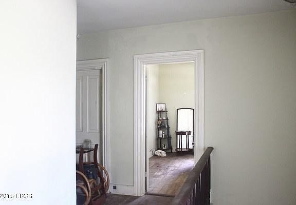 5th image of 509 W Main St