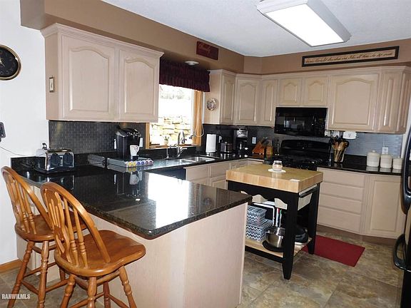 3rd image of 1595 W Golf Dr