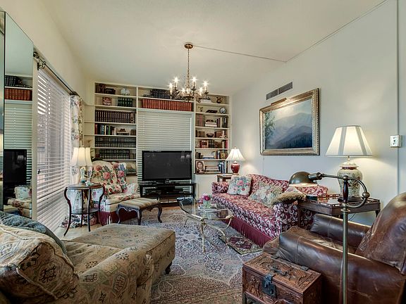 5th image of 1400 Kenesaw Ave APT 13S