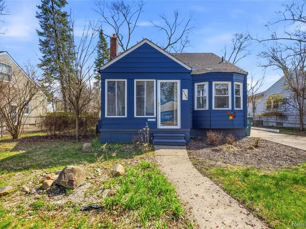 2193 Cambridge Rd, Berkley, MI 48072