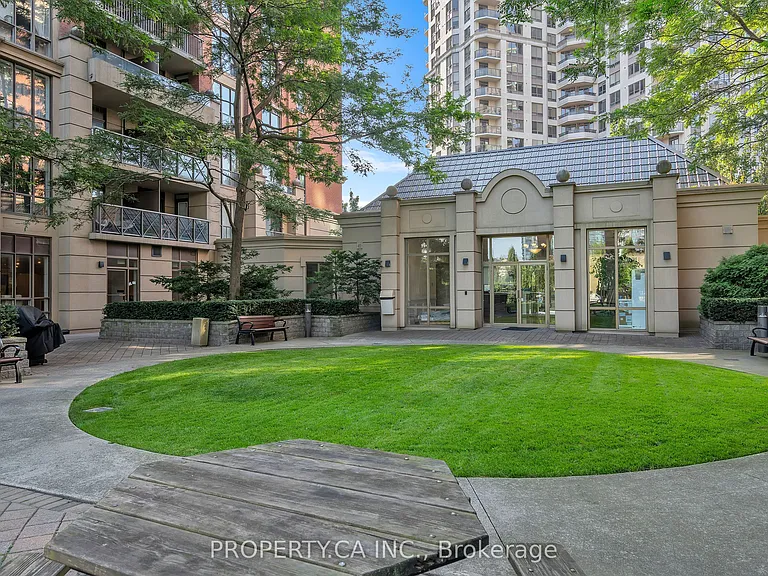 55 Harrison Garden Blvd #405 — Photo 19