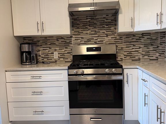 5th image of 131 Florence Road #1C