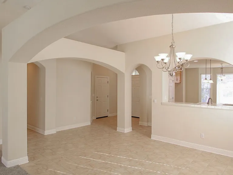 620 San Gabriel St — Photo 12