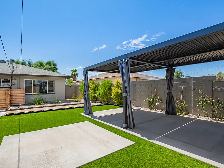 2136 W Village Dr — Photo 44