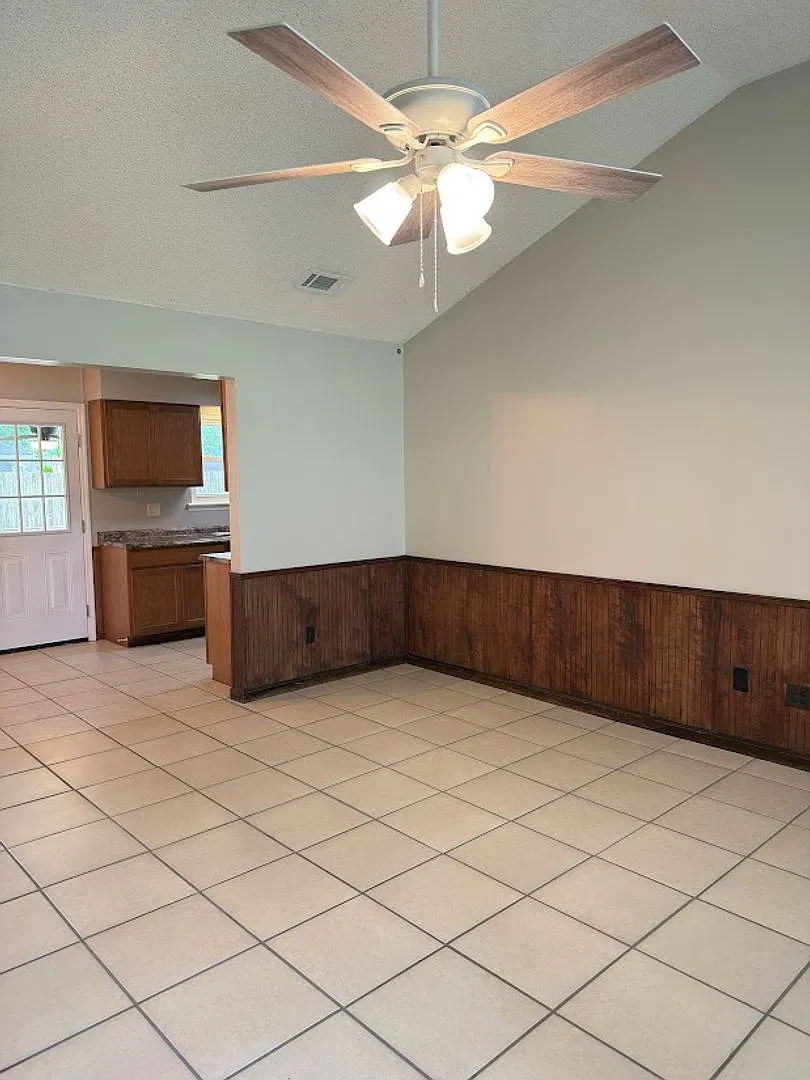 118 Castle Oak Court — Photo 3