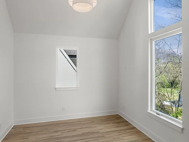 315A Edith Ave #A — Photo 22