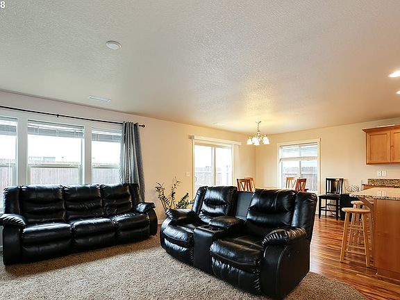 2nd image of 12815 NE 54th Way
