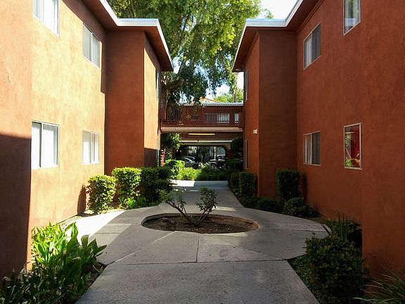 3rd image of 8135 Langdon Ave