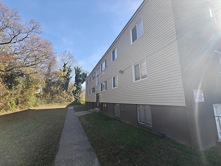 5220 Frankford Ave — Photo 3