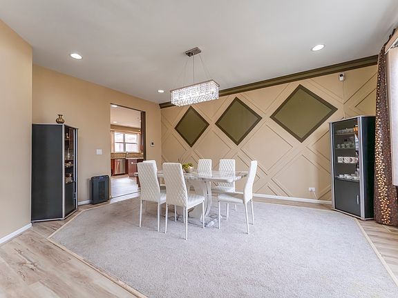 5th image of 6085 Irene Dr