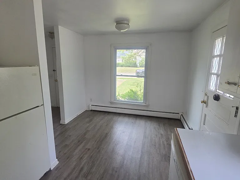 2 Birchwood Dr #10 — Photo 4
