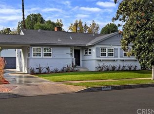 19426 Calvert St, Reseda, CA 91335