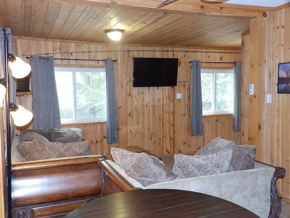 882 Pansy St, Gaylord, MI 49735 MLS 201826056 Zillow