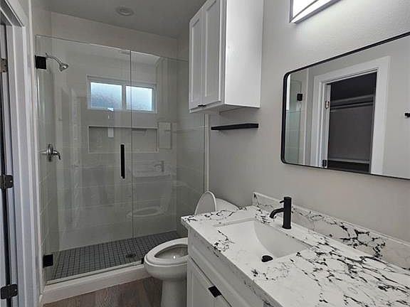 4th image of 3504 E Diamondhead St